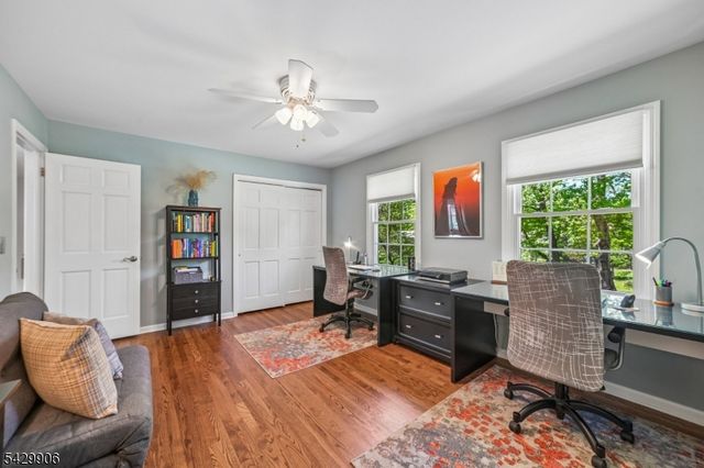 6 Windsor Ct, Clinton Twp., NJ 08801