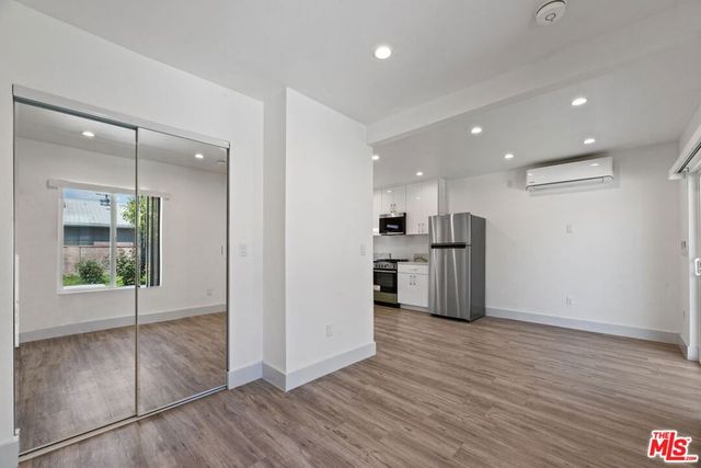 6229 Sylvia Avenue, Tarzana, CA 91335
