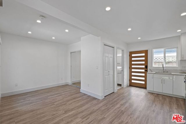 6229 Sylvia Avenue, Tarzana, CA 91335