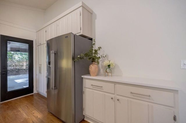 922 Barton Woods NE Road, Atlanta, GA 30307