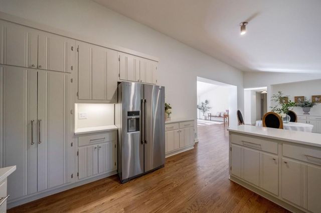 922 Barton Woods NE Road, Atlanta, GA 30307