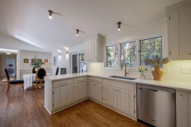 922 Barton Woods NE Road, Atlanta, GA 30307