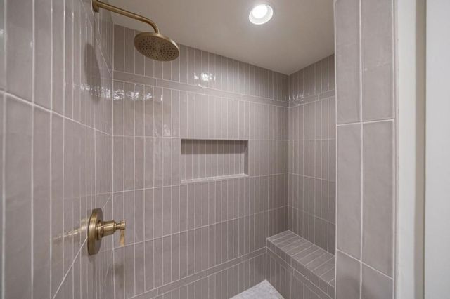 922 Barton Woods NE Road, Atlanta, GA 30307