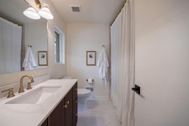 922 Barton Woods NE Road, Atlanta, GA 30307