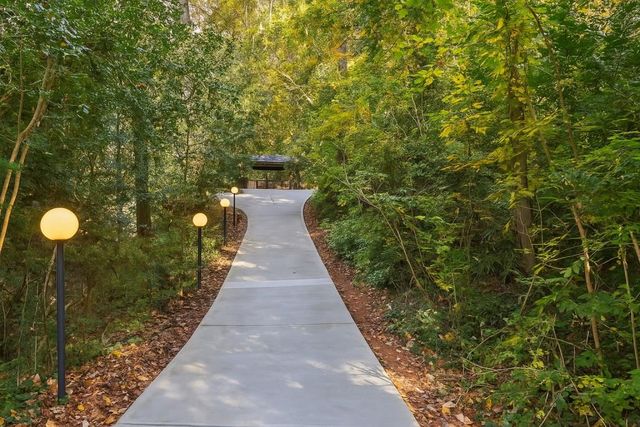 922 Barton Woods NE Road, Atlanta, GA 30307