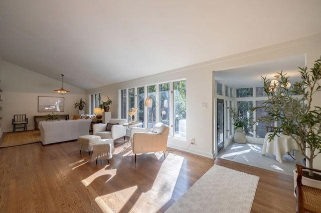 922 Barton Woods NE Road, Atlanta, GA 30307