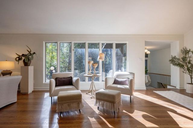 922 Barton Woods NE Road, Atlanta, GA 30307