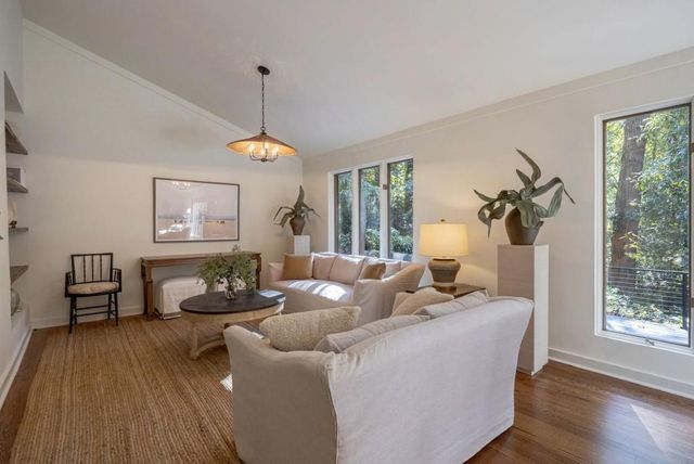 922 Barton Woods NE Road, Atlanta, GA 30307