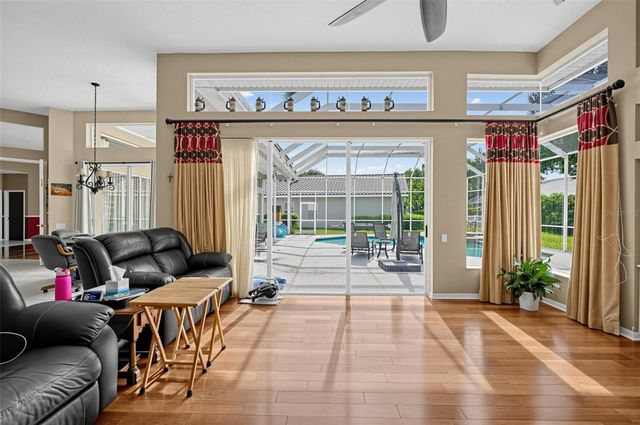 9108 WOODRIDGE RUN DRIVE, Tampa, FL 33647