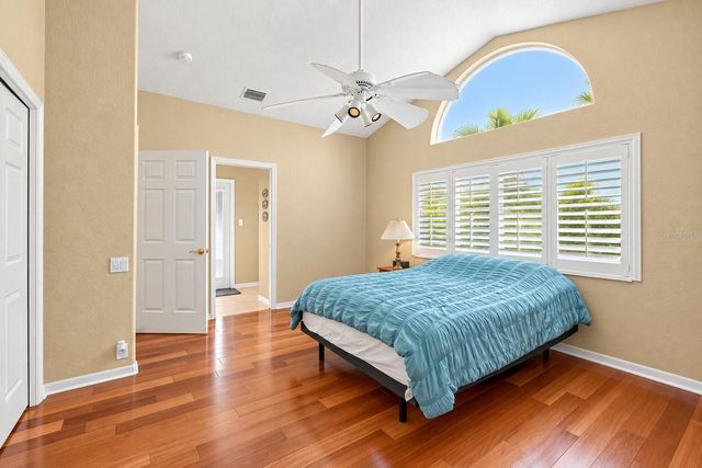 9108 WOODRIDGE RUN DRIVE, Tampa, FL 33647