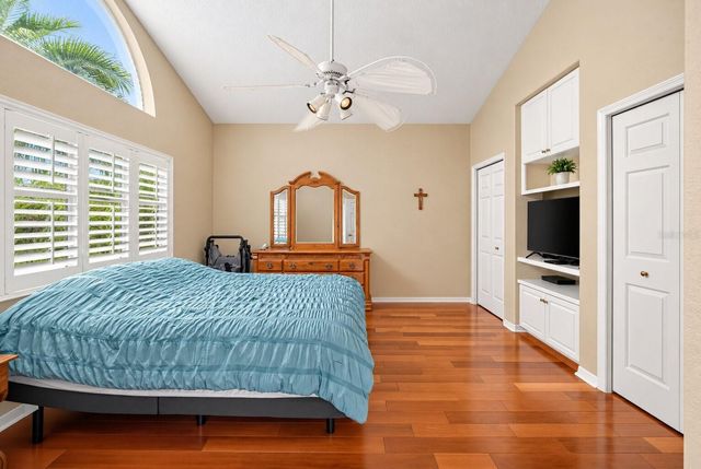 9108 WOODRIDGE RUN DRIVE, Tampa, FL 33647