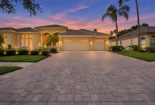 9108 WOODRIDGE RUN DRIVE, Tampa, FL 33647