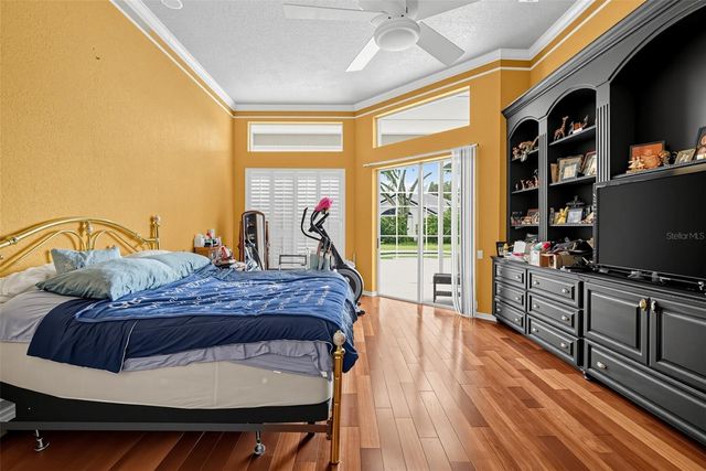 9108 WOODRIDGE RUN DRIVE, Tampa, FL 33647