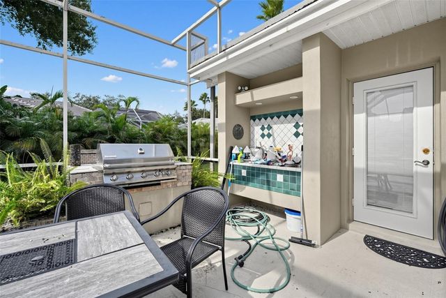 9108 WOODRIDGE RUN DRIVE, Tampa, FL 33647