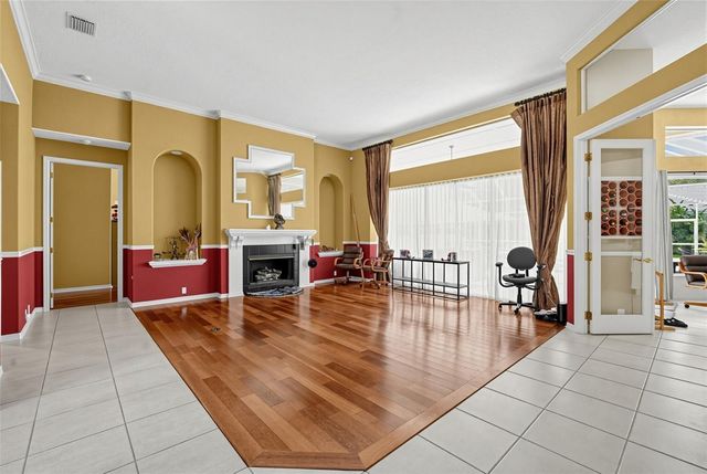 9108 WOODRIDGE RUN DRIVE, Tampa, FL 33647