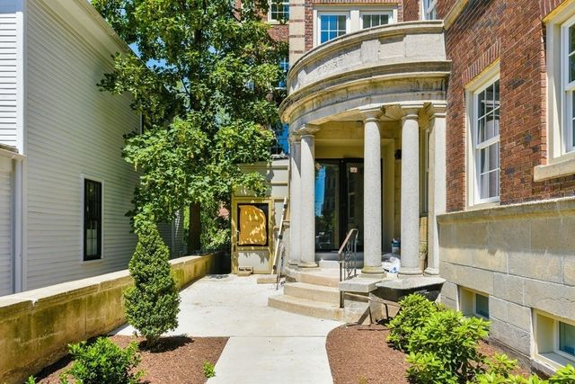 9 Dana Street 24, Cambridge, MA 02138