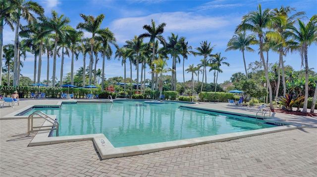 781 NW 170th Ter, Pembroke Pines, FL 33028