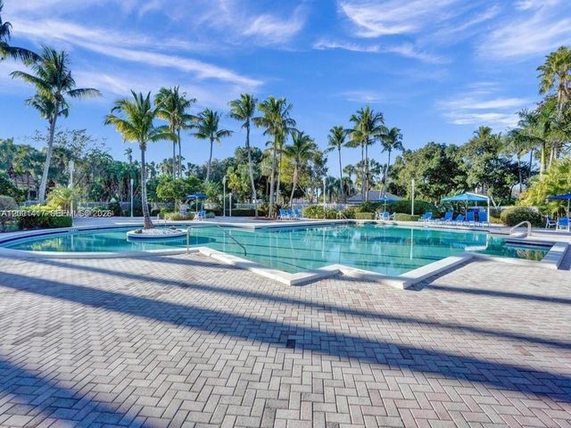 781 NW 170th Ter, Pembroke Pines, FL 33028