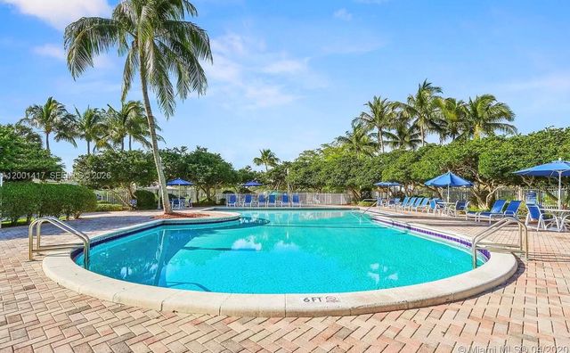 781 NW 170th Ter, Pembroke Pines, FL 33028