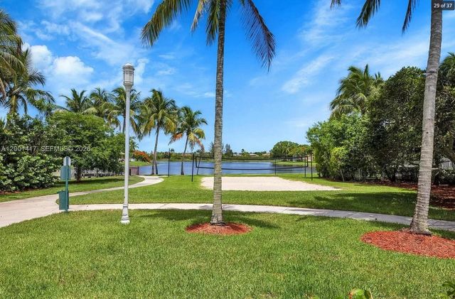 781 NW 170th Ter, Pembroke Pines, FL 33028