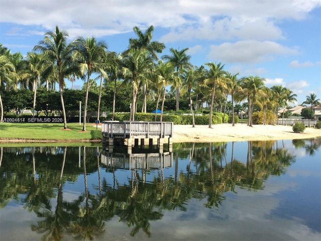 781 NW 170th Ter, Pembroke Pines, FL 33028