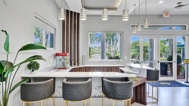 781 NW 170th Ter, Pembroke Pines, FL 33028