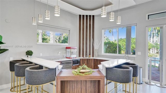 781 NW 170th Ter, Pembroke Pines, FL 33028