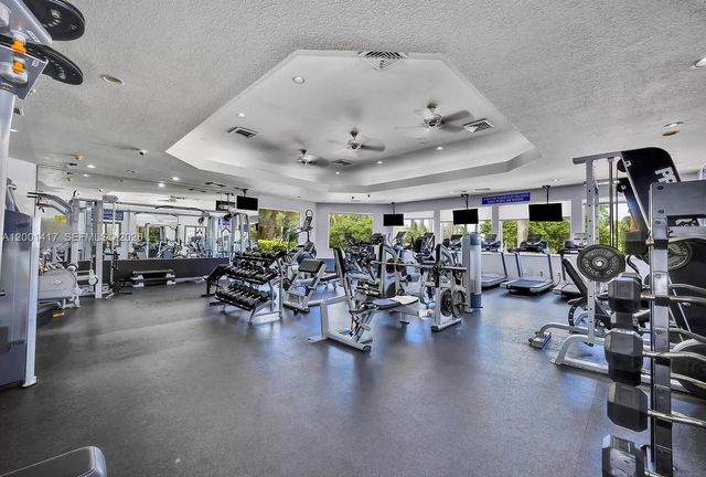 781 NW 170th Ter, Pembroke Pines, FL 33028