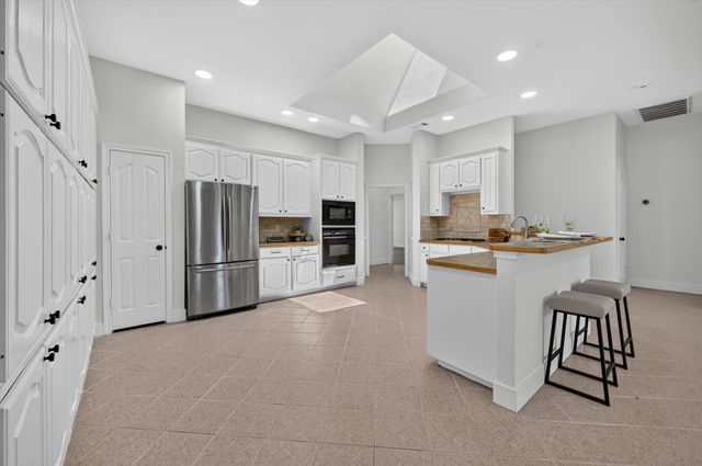 4312 Wyndham Drive, Fort Worth, TX 76244