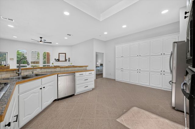 4312 Wyndham Drive, Fort Worth, TX 76244