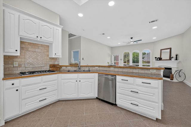 4312 Wyndham Drive, Fort Worth, TX 76244