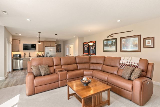 1010 Harrington Way, Waukee, IA 50263