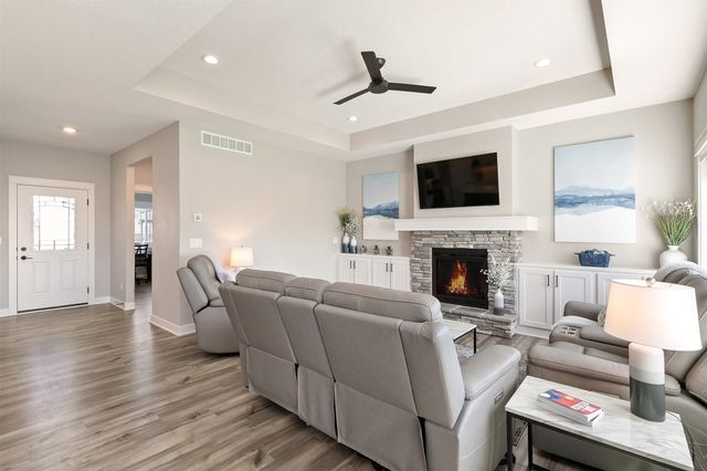 1010 Harrington Way, Waukee, IA 50263