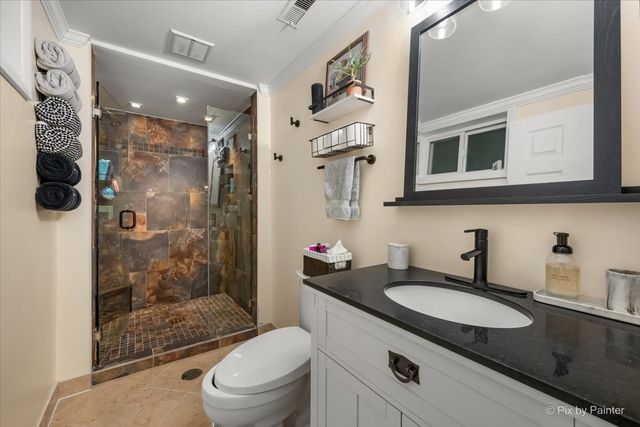 647 N Ridgemoor Avenue, Mundelein, IL 60060