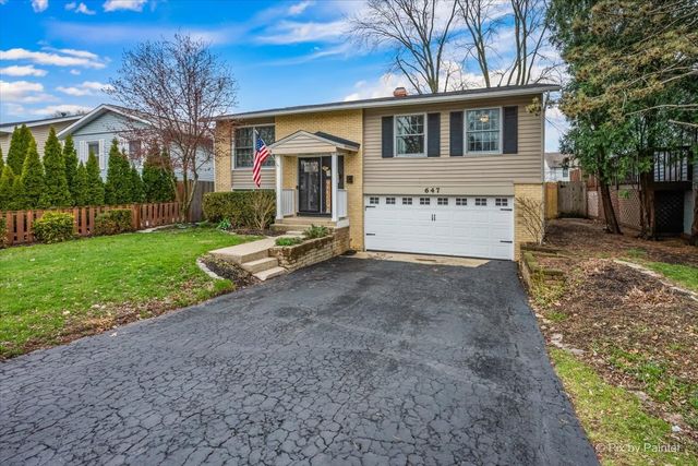 647 N Ridgemoor Avenue, Mundelein, IL 60060