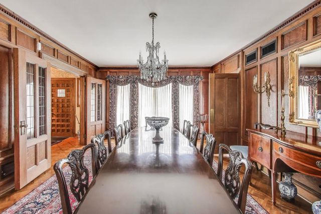 6500 Shady Lane, Burr Ridge, IL 60527