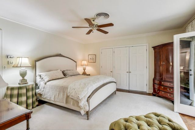 6500 Shady Lane, Burr Ridge, IL 60527