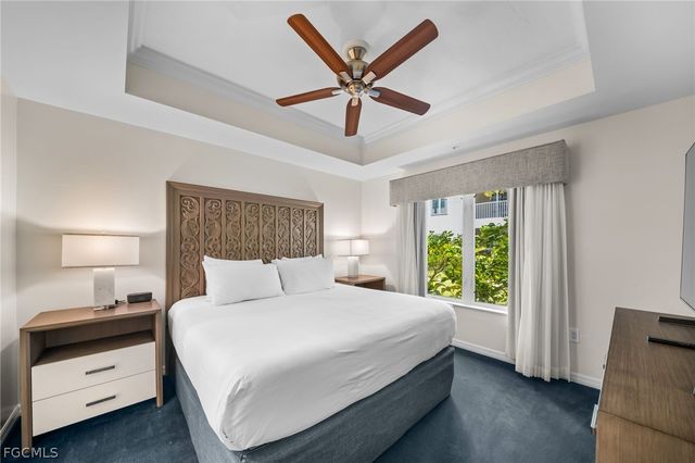 221 9th ST S 127, Naples, FL 34102