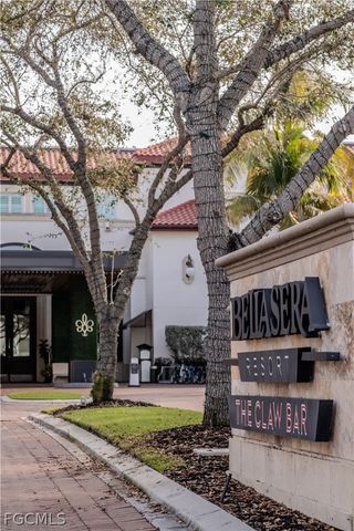 221 9th ST S 127, Naples, FL 34102