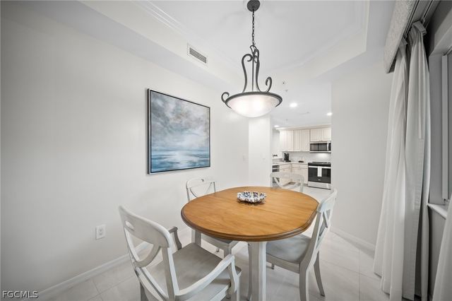 221 9th ST S 127, Naples, FL 34102