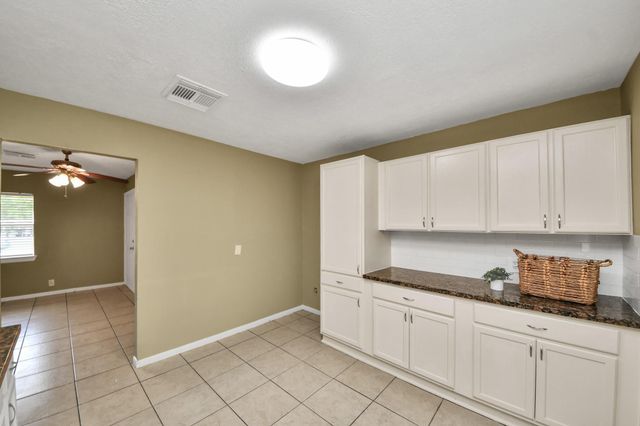 10117 Dulcimer Street, Houston, TX 77051
