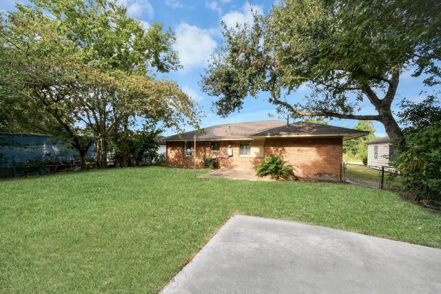 10117 Dulcimer Street, Houston, TX 77051