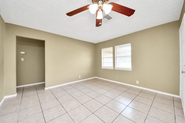 10117 Dulcimer Street, Houston, TX 77051