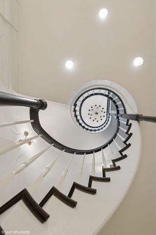 440 Woodside Avenue, Hinsdale, IL 60521