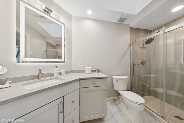 440 Woodside Avenue, Hinsdale, IL 60521