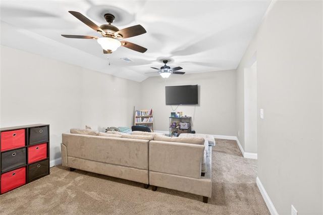 1171 Sterling Lake Drive, Jefferson, GA 30549