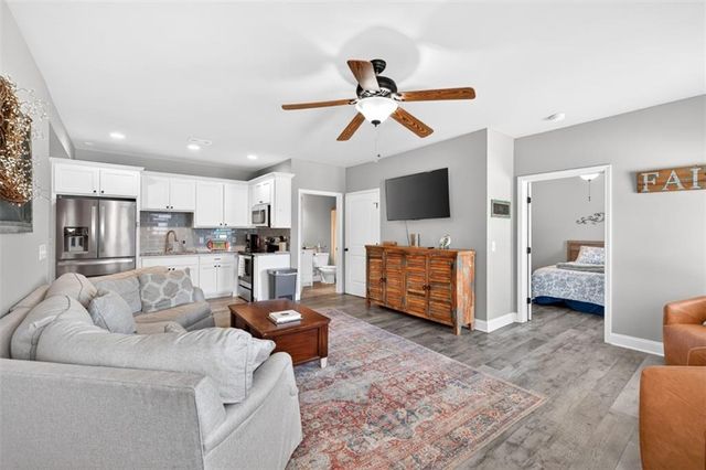1171 Sterling Lake Drive, Jefferson, GA 30549