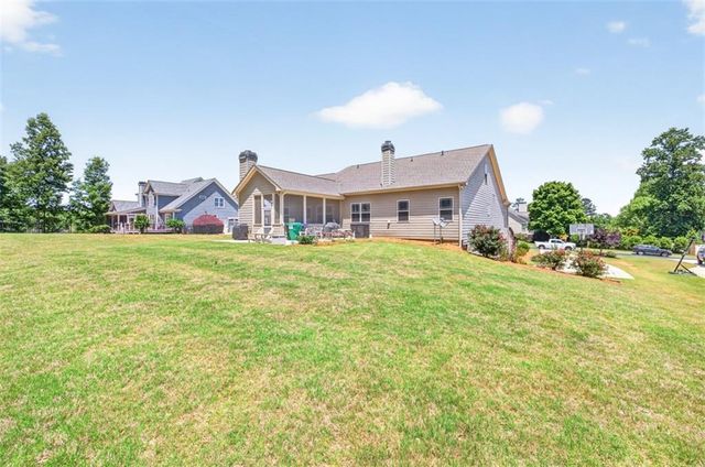 1171 Sterling Lake Drive, Jefferson, GA 30549