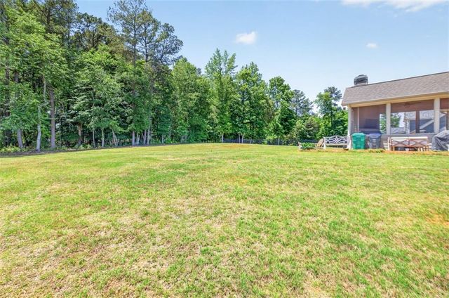 1171 Sterling Lake Drive, Jefferson, GA 30549