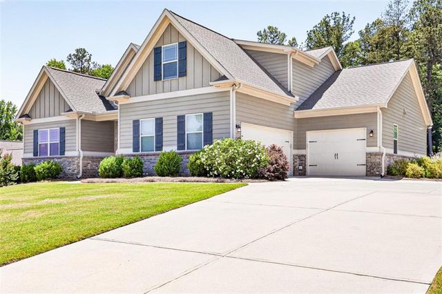 1171 Sterling Lake Drive, Jefferson, GA 30549